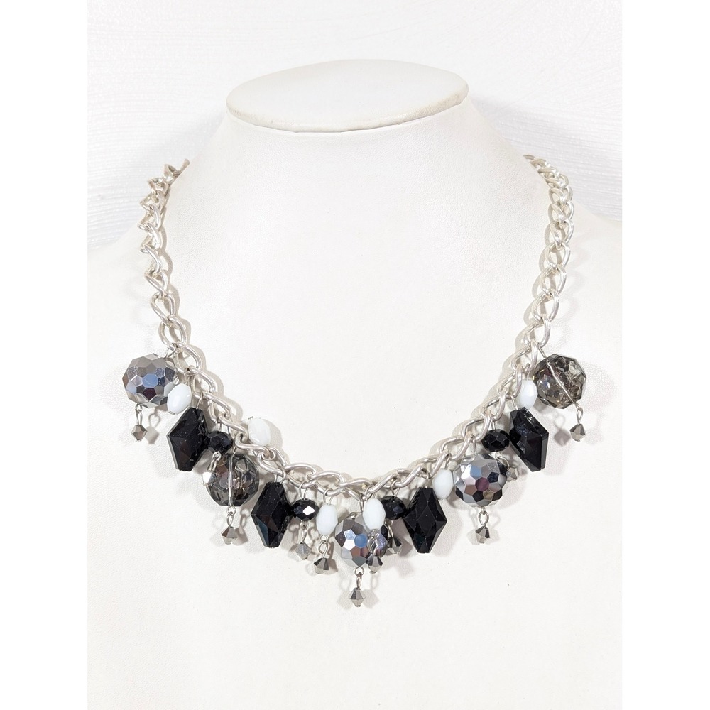 Black White Glass Cluster Necklace 20" Silver‎ Tone Statement Chic